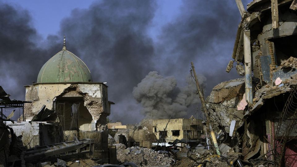 Islamischer Staat (IS): Kämpfe zwischen dem Islamischen Staat und der irakischen Armee in Mossul