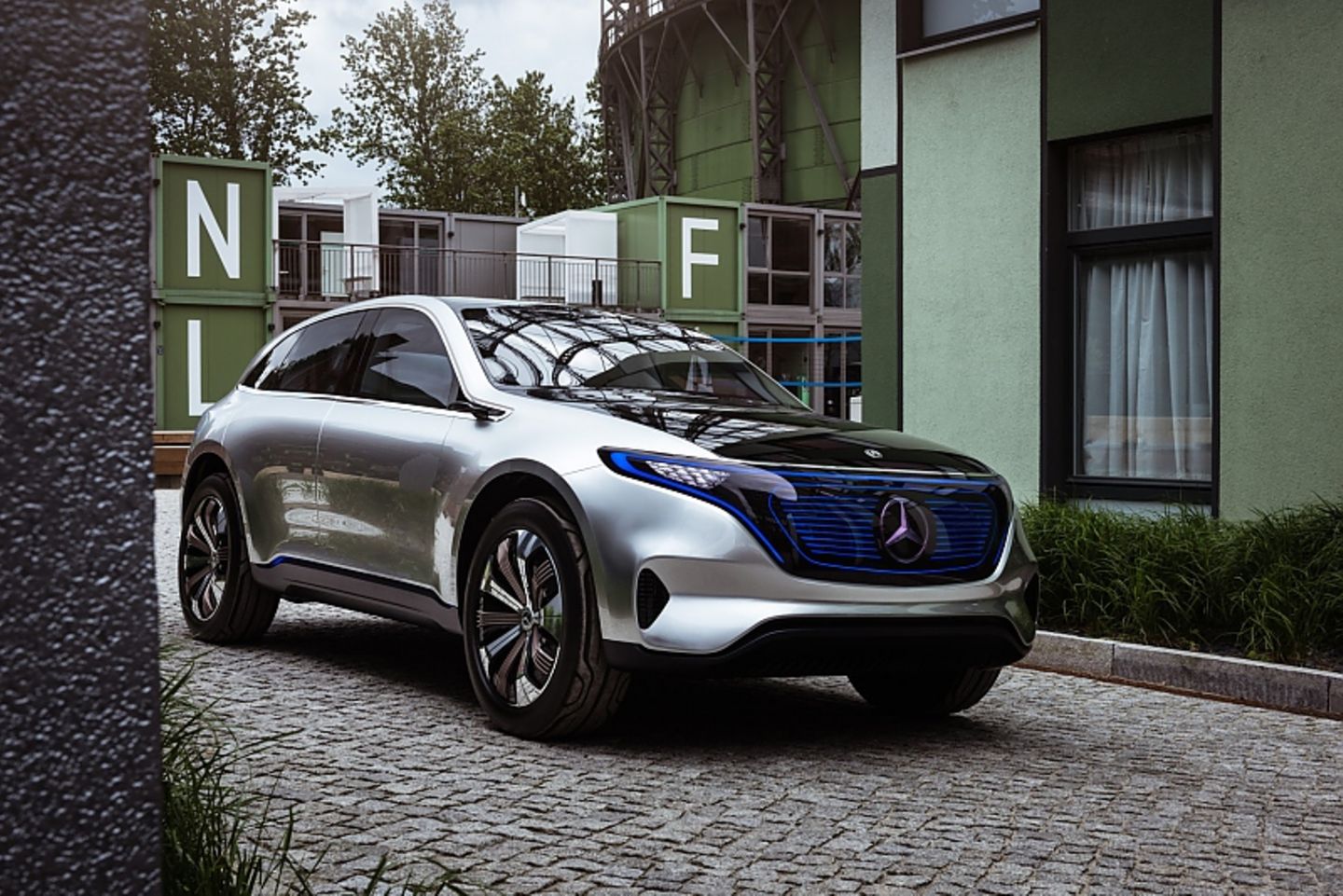 Mercedes Concept EQ