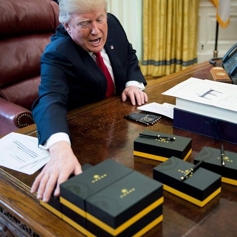 Donald Trump im Oval Office: Der Präsident zieht sich nach 16.15 Uhr offenbar lieber woandershin zurück