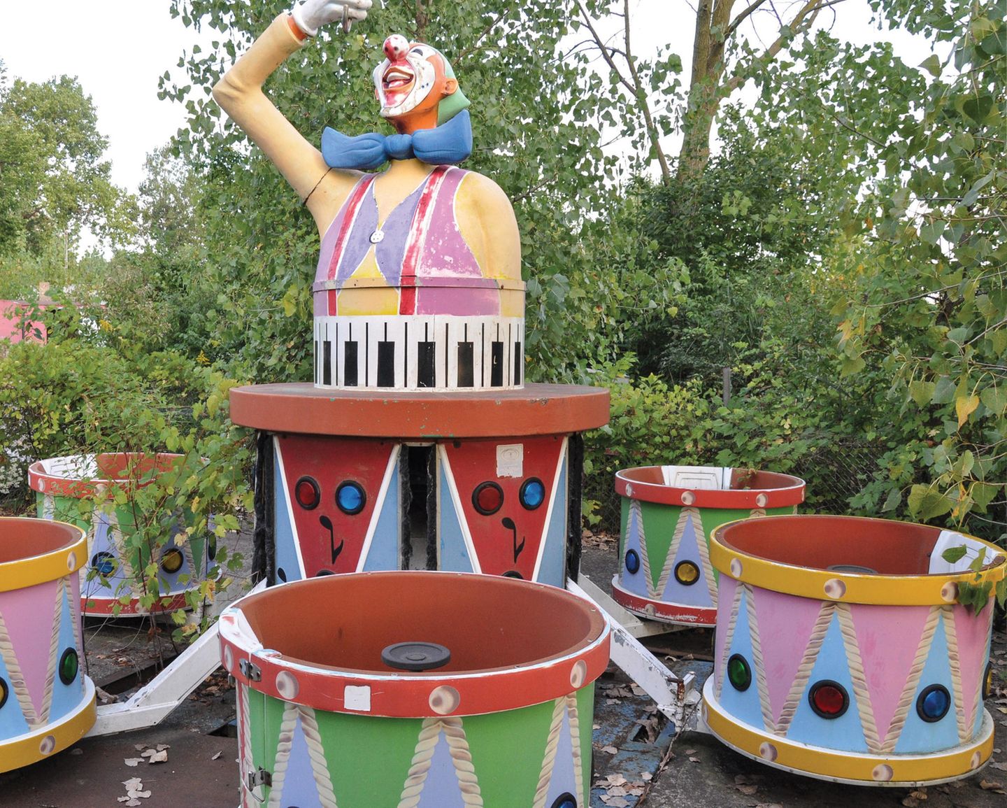 Enchanted Forest Playland  Nur fünf Jahre existierte dieser Park in Toledo, Ohio. Bereits 2005 war Schluss. Doch der Clown lacht immer noch.