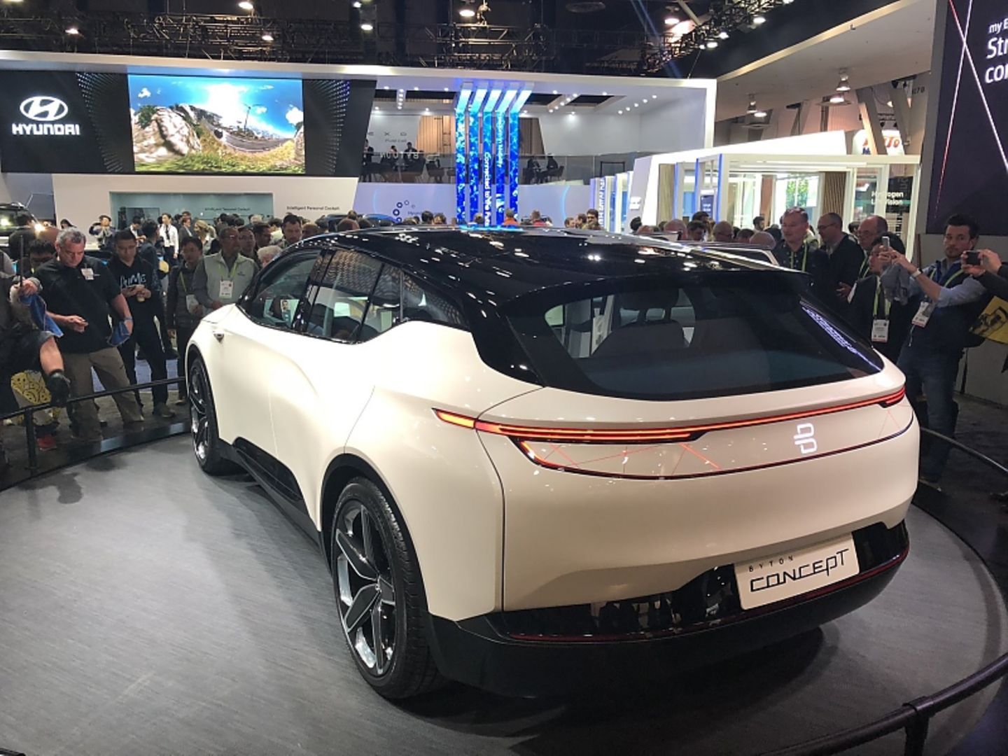 Byton Concept - startet 2020 in China