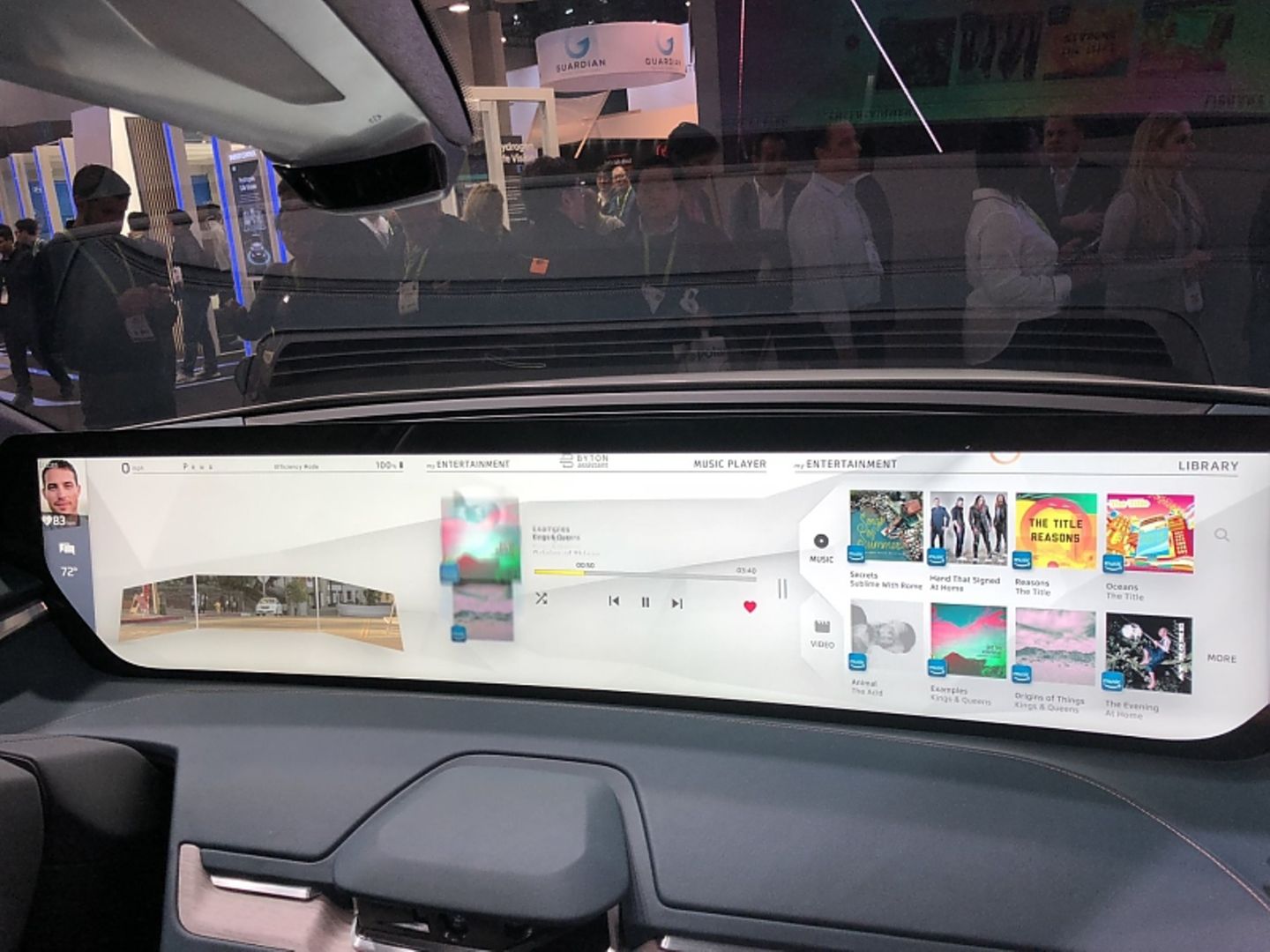 Byton Concept - mit seinem mächtigen Display