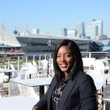 Bukky Dan-Musa, die für Events und Sales des Good Hotels zuständig ist, erzählt, dass die Hälfte der Mitarbeiter Quereinsteiger sind, die im Haus ein dreimonatiges Trainingsprogramm durchlaufen. 