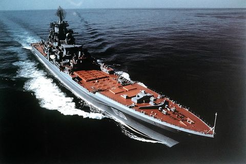 Raketen gegen Flugzeuge - dieser Strategie folgen Russlands Schlachtkreuzer.