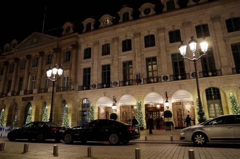 In Paris haben Räuber das Ritz-Hotel ausgeraubt. Das traditionsreiche Haus liegt an der vornehmen Place Vendôme.