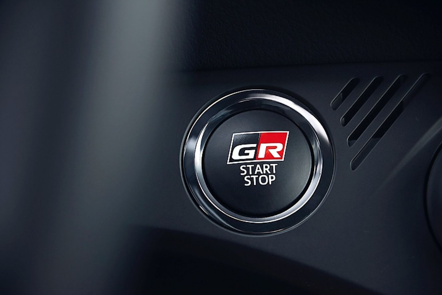 Gestartet wird der Toyota Yaris GRMN per Knopfdruck