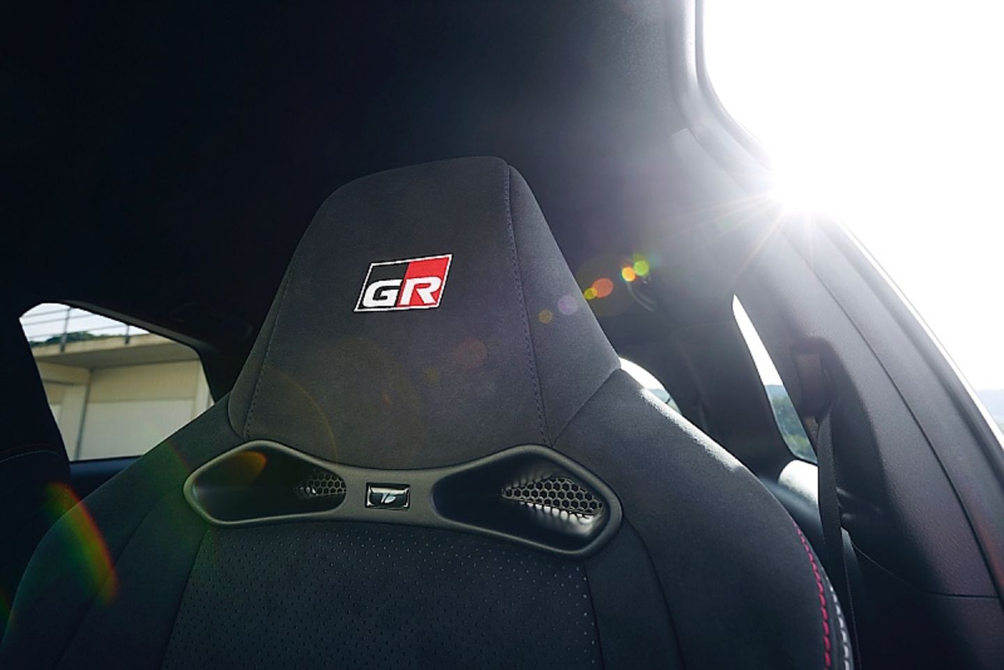 Die Sportsite im Toyota Yaris GRMN bieten besten Seitenhalt