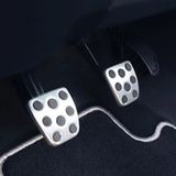 Alukappen auf der Pedalerie im Toyota Yaris GRMN