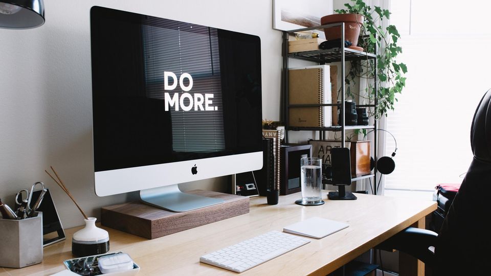 Trau dich, mehr zu wagen. Inspirational Desktop