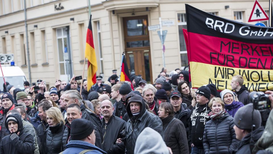 Reichsbürger auf einer Demo