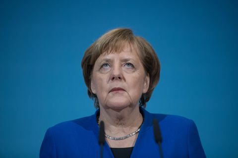 Kanzlerin Angela Merkel dürfte den Streit in der SPD interessiert verfolgen. Schließlich will die Kanzlerin mit den Genossen eine funktionsfährige Regierung bilden.