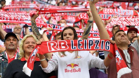 Umfrage: Wird die Bundesliga zur "Frauensache"?