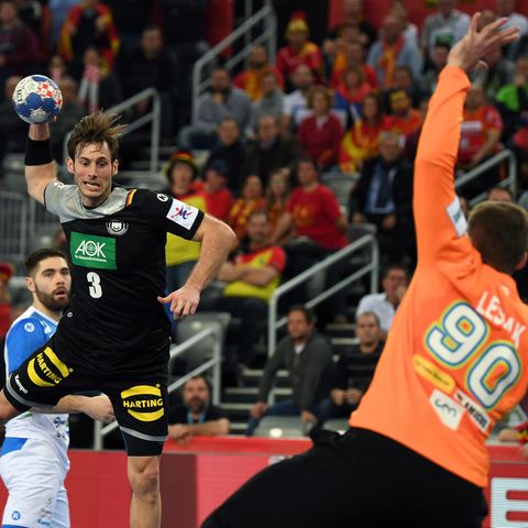 Handball-EM 2018: Videobeweis rettet die "Bad Boys": Deutsche Handballer vorzeitig in Hauptrunde