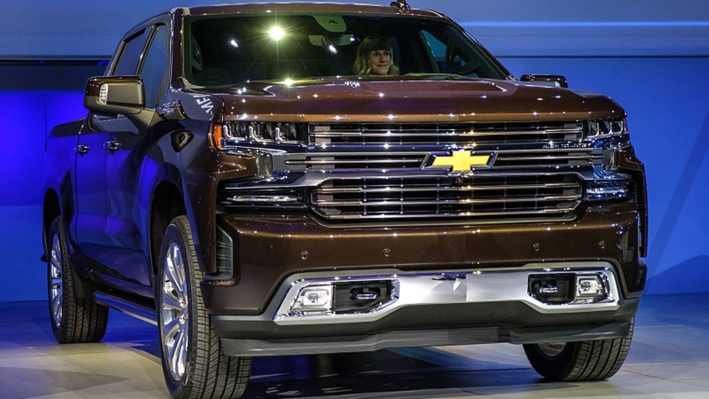 Detroit Motor Show Groß, mächtig und gewaltig Detroit strikes back