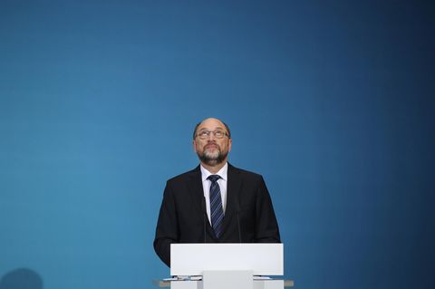 SPD-Chef Martin Schulz blickt nach oben.