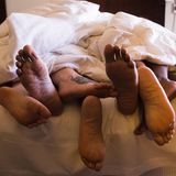 Polyamorie: Kevin und Antoinette mit Kevins Freundinnen Cira und Rebecca