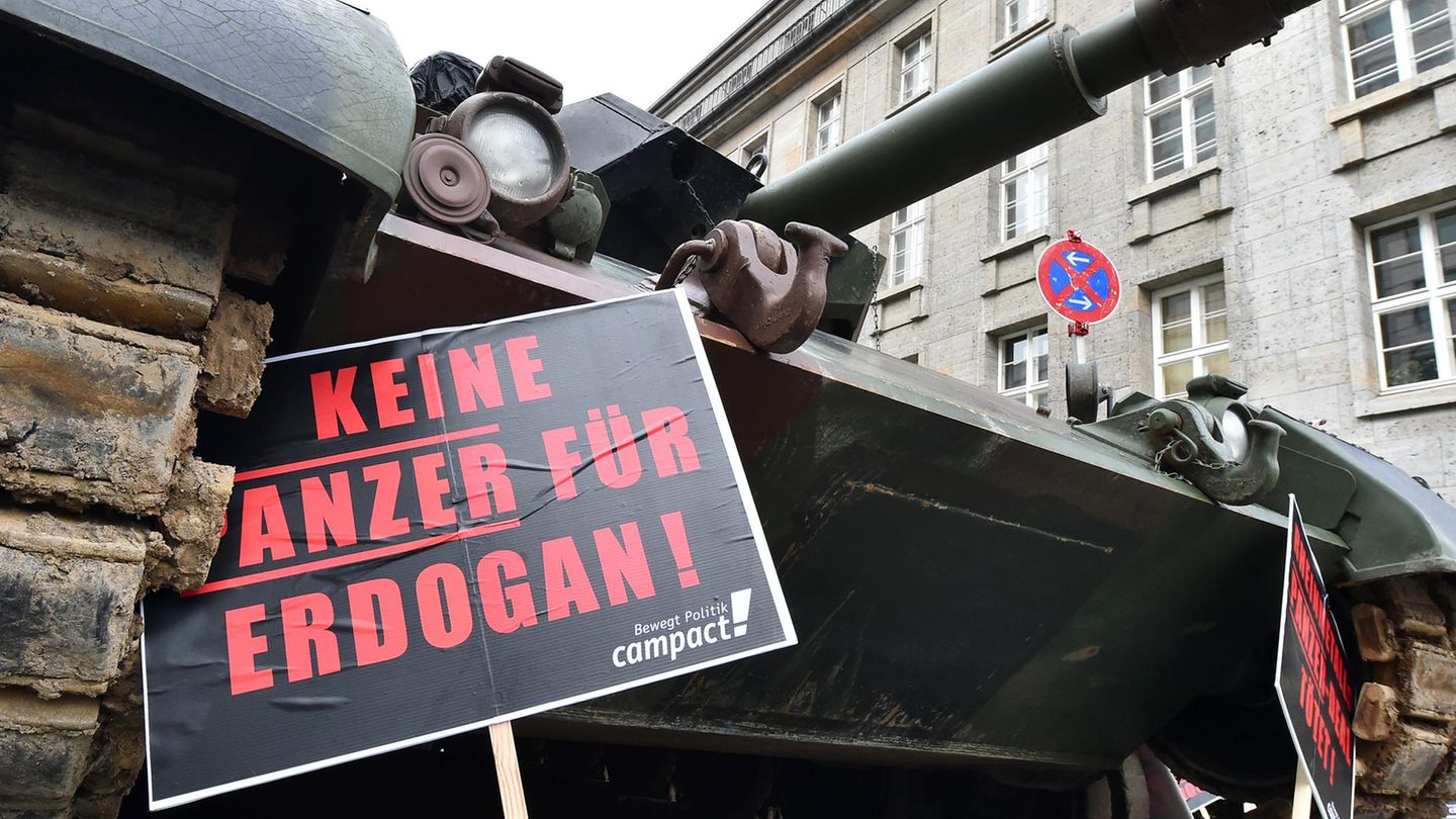 Protest gegen Rheinmetall Rüstungsexporte