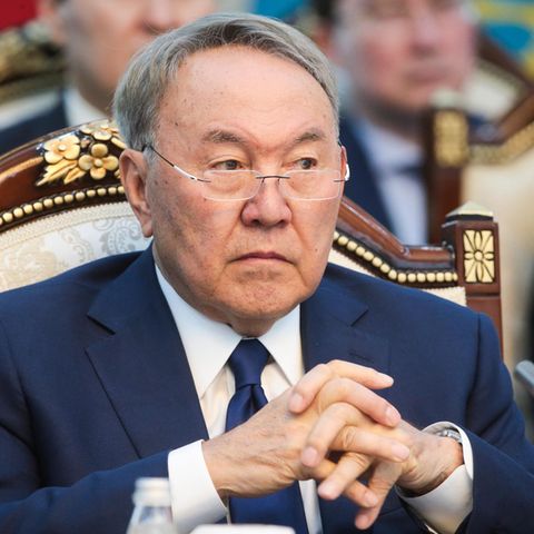 Der Präsident von Kasachstan Nursultan Nasarbajew will bis 2025 die kyrillische Schrift durch eine lateinische ersetzen