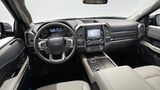 Das Cockpit ist übersichtlich gegliedert