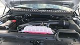 Der 3,5 Liter V6-Motor kommt mit dem Schwergewicht gut klar