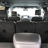 Bis zu acht Personen finden im Expedition Platz