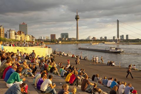 Düsseldorf Rheinpromenade