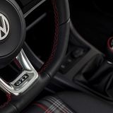 Die Insignien des GTI schmücken im VW up! GTI auch den Innenraum