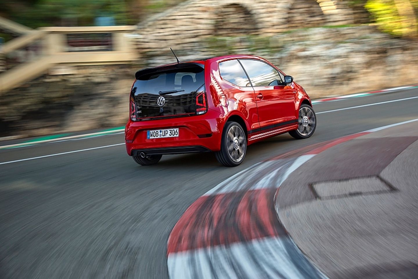 VW up! GTI