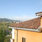 Die Kirche liegt etwas außerhalb des Stadtkerns und bietet einen schönen Blick auf Turin und die umliegenden Hügel.