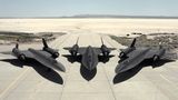 Seltenes Treffen: Drei SR-71 in der Wüste.