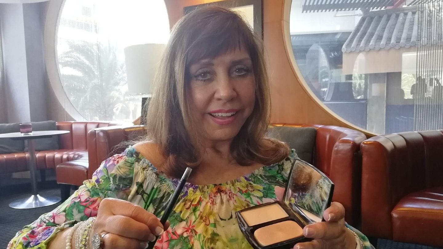 Tina York
