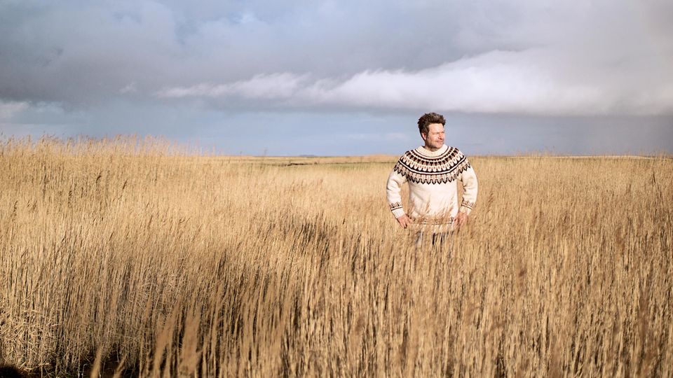 Er ist auch Hallig-Minister: der Grüne Robert Habeck auf Hallig Hooge. Er begleitete seine Frau, die Schriftstellerin Andrea Paluch, dorthin zu einer Lesung