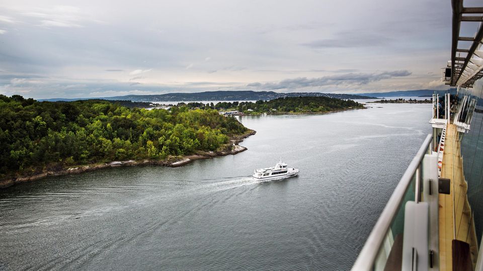 Themenreise der "Mein Schiff 3": Stiller Augenblick: Nach einer langen Nacht steuert die "Mein Schiff 3" Oslo an Stiller Augenblick: Nach einer langen Nacht steuert die "Mein Schiff 3" Oslo an