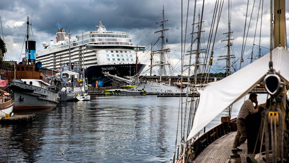 Themenreise der "Mein Schiff 3": Die "Mein Schiff 3" im Osloer Hafen Die "Mein Schiff 3" im Osloer Hafen