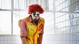 "Ronald McDonald" – Zombie. Im Rollenspiel wird aus dem sympathischen Maskottchen der Fleisch- und Frittenverkäufer ein Angst einflößender Menschenfresser. Gern tritt er im gekachelten Schlachtfeld auf