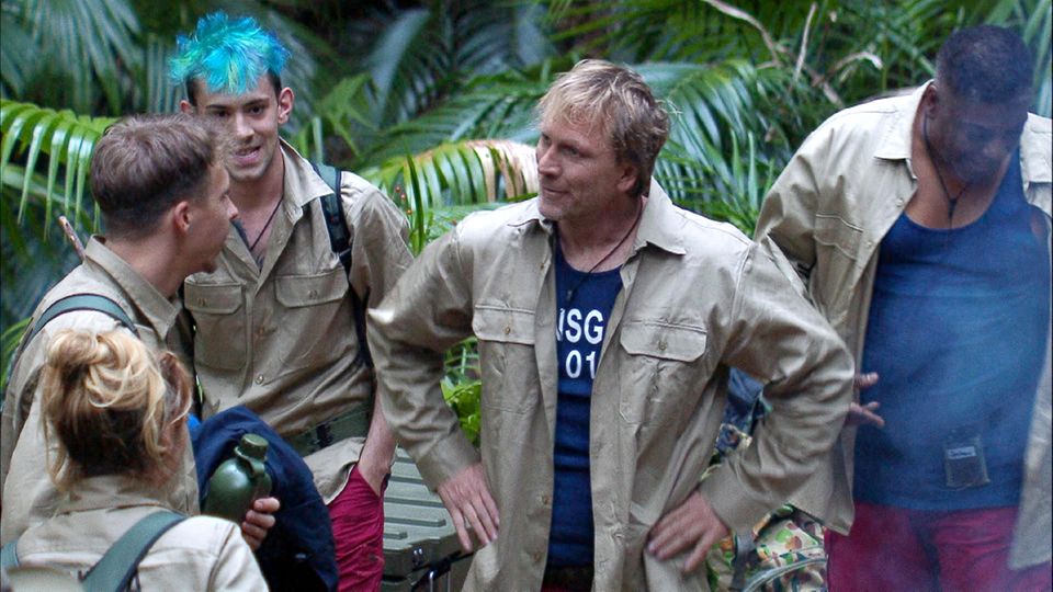 Dschungelcamp TV-Kritik: Willkommen im Dschungel: Sandra Steffl, David Friedrich, Daniele Negroni, Ansgar Brinkmann und Sydney Youngblood sind angekommen. Willkommen im Dschungel: Sandra Steffl, David Friedrich, Daniele Negroni, Ansgar Brinkmann und Sydney Youngblood sind angekommen.