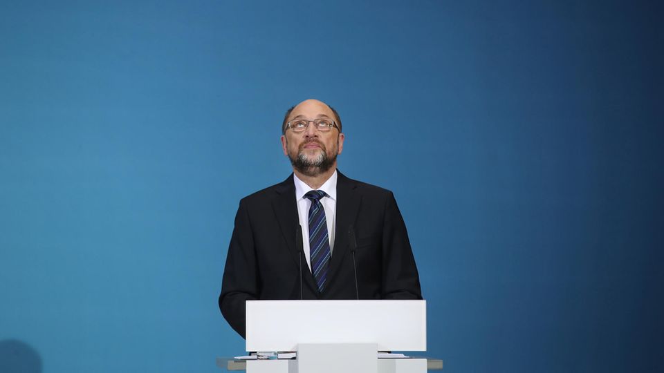 Was kommt da auf die SPD zu? Parteichef Martin Schulz bei der Präsentation der Sondierungsergebnisse am vergangenen Freitag Was kommt da auf die SPD zu? Parteichef Martin Schulz bei der Präsentation der Sondierungsergebnisse am vergangenen Freitag