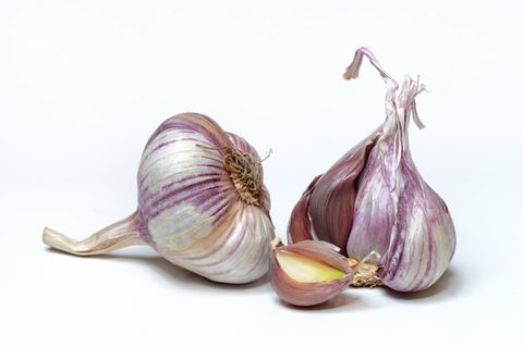 Angeberfakten rund um die Knolle : Mundgeruch: Das sind die besten Mittel gegen eine Knoblauch-Fahne