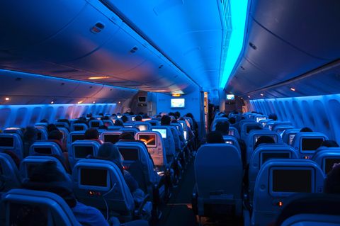 Das FBI registrierte 63 Vorfälle im Jahre 2017, doch die Dunkelziffern über sexuelle Belästigungen an Bord von Flugzeugen sind hoch.