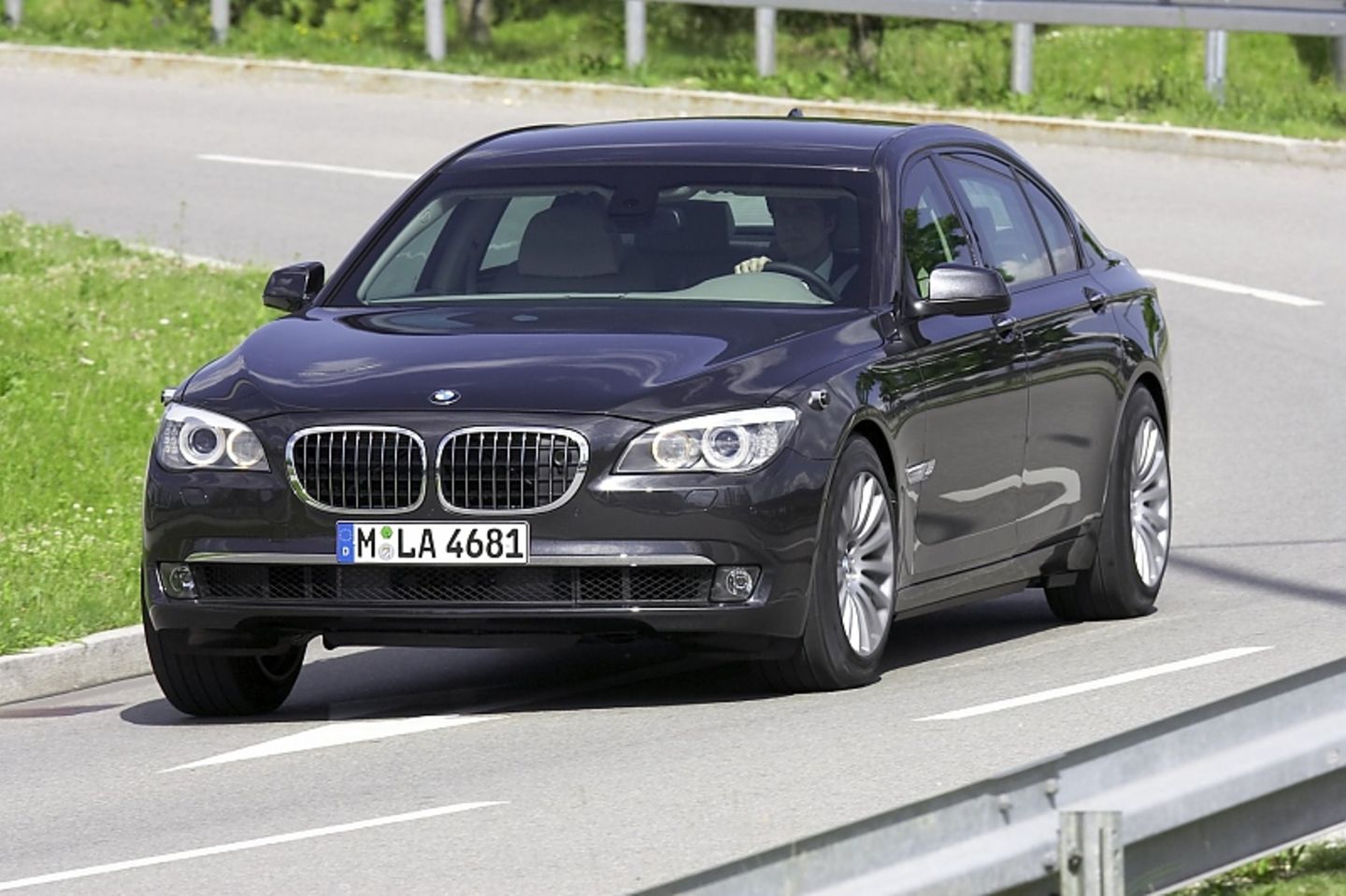 BMW 760 Li Panzer