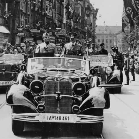 Hitler und Mussolini fuhren in Wagen mit der Nummer 189744 durch München.