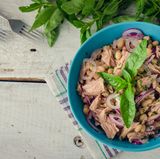 Thunfischsalat  Schmeckt zwar lecker, der Salat könnte aber zur Geruchsbelästigung führen ...