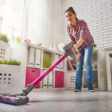 Auf glatten Böden saugt der Dyson ganz gut - aber  nur acht Minuten lang.