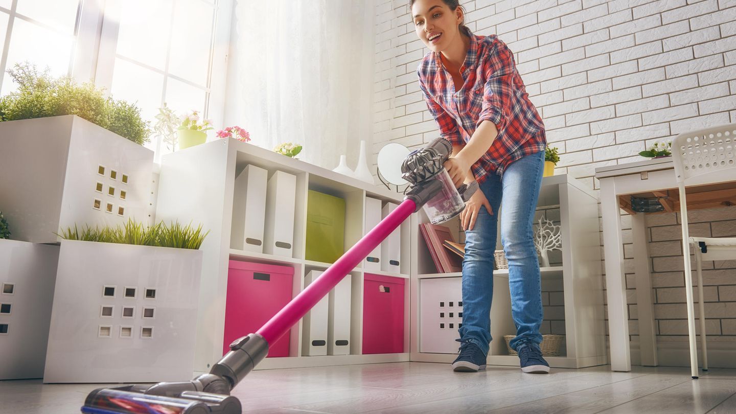 Auf glatten Böden saugt der Dyson ganz gut - aber  nur acht Minuten lang.