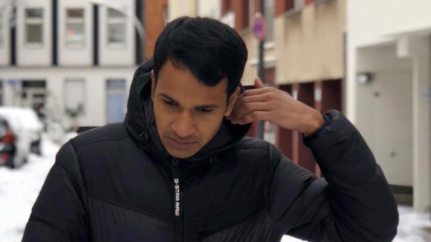 Habib Khan aus Bangladesh in einer Kölner Straße