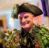 Der neue FC-Sportdirektor Armin Veh kommt zur Karnevalssitzung