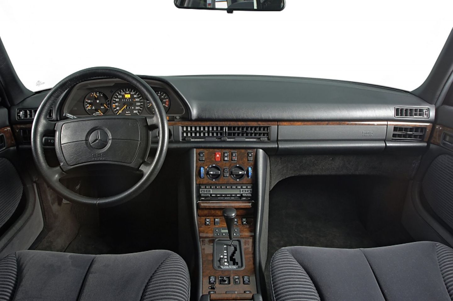 Mercedes 560 SEL Baureihe W 126 - nüchtern und edel