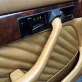 Mercedes 560 SEL Baureihe W 126 - elektrische Sitze vorne und hinten