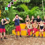 Zum ersten Mal dürfen alle anderen Camper bei einer Dschungelprüfung zusehen