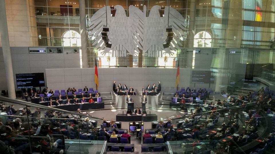 Diese Bundestagsabgeordneten verdienen sich teilweise über 250.000 Euro dazu